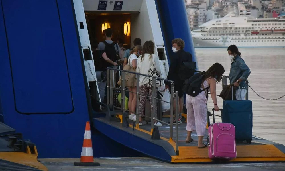 Τραυματισμός 6χρονης στα Χανιά - Έπεσε από τις σκάλες πλοίου